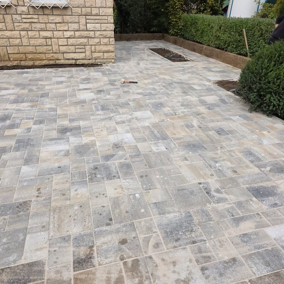 Terrasse pavée terminée
